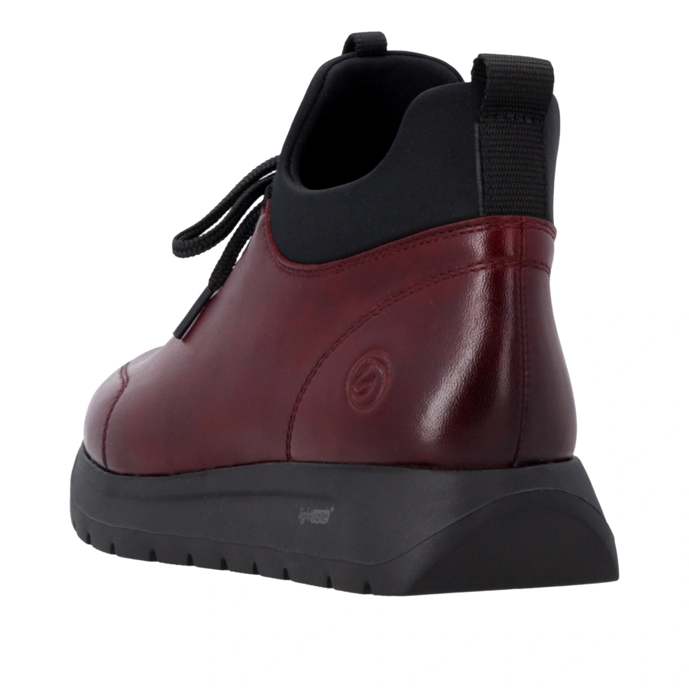 Remonte D2V06-35